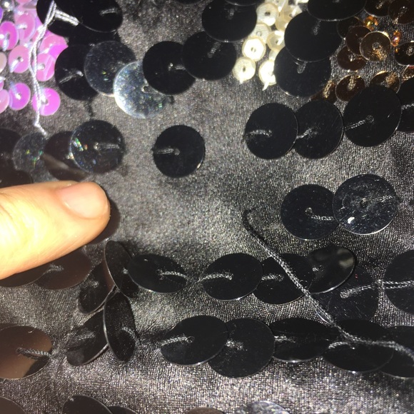 Cache Sequin And Beaded Cocktail Dress
Size Large Animal Print Silk Circa 1990s - Picture 4 of 9
